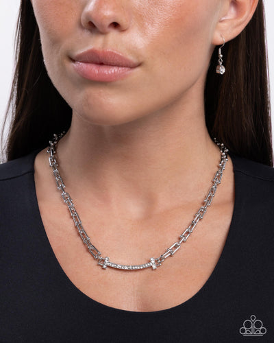 Anchored Actress - White #N628