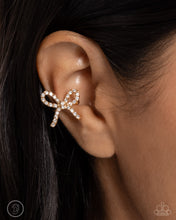 Load image into Gallery viewer, Convincing Charm - Gold #E775