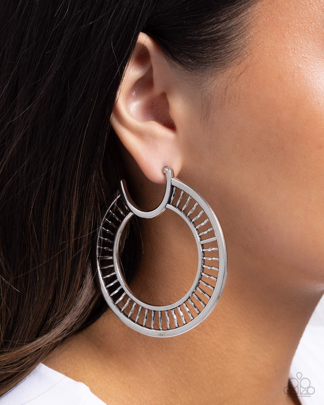 Set the Scene - Silver #E815