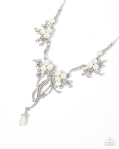 Grapevine Getaway - White #N697
