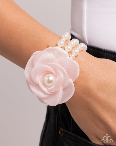 Feminine Mystique - Pink #B363