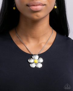 Tasteful Texture - Yellow
