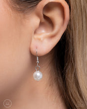 Load image into Gallery viewer, Pronounced Pearls - White #N734