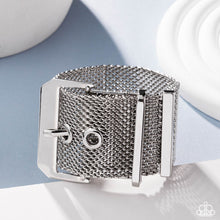 Load image into Gallery viewer, Defiant Display - Silver #B365
