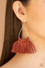 Load image into Gallery viewer, Tassel Treat- BLACK #E620