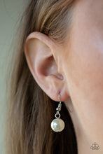 Load image into Gallery viewer, Posh Boss - White #N378