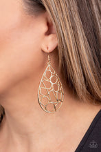 Load image into Gallery viewer, Reshaped Radiance - Gold #E159