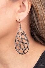 Load image into Gallery viewer, Reshaped Radiance - Black #E159