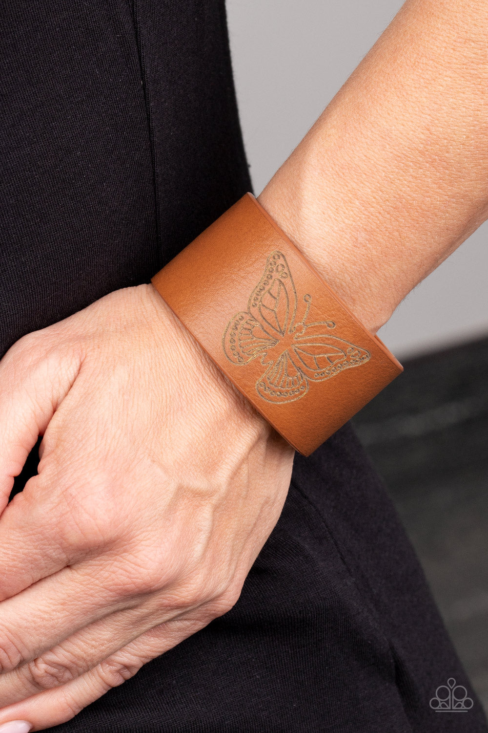 Flirty Flutter - Brown #B212