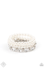 Load image into Gallery viewer, Flawlessly Flattering - White #B109