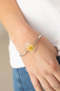 Cottage Season - Yellow #B296