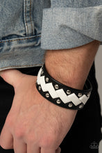 Load image into Gallery viewer, LACES Loaded - Black #U114