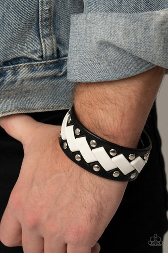 LACES Loaded - Black #U114