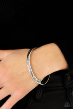 Load image into Gallery viewer, Perfect Present - Silver #1413-2