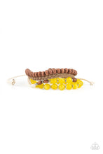 Load image into Gallery viewer, Down HOMESPUN - Yellow #B068-2