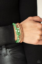 Load image into Gallery viewer, Down HOMESPUN - Green #B068