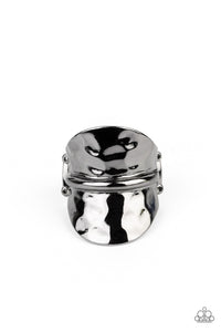 High Stakes Gleam - Black #R-1303