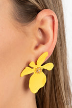 Load image into Gallery viewer, Hawaiian Heiress - Yellow # L/O-48