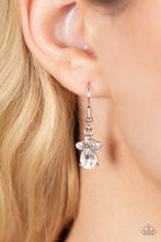 Load image into Gallery viewer, Flawlessly Famous - Red #N383-2