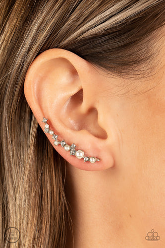 Couture Crawl - White #E511