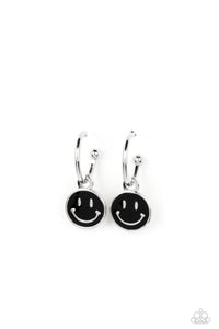 Subtle Smile - Black #E487