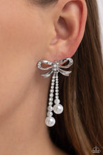 Load image into Gallery viewer, Bodacious Bow - White #E646