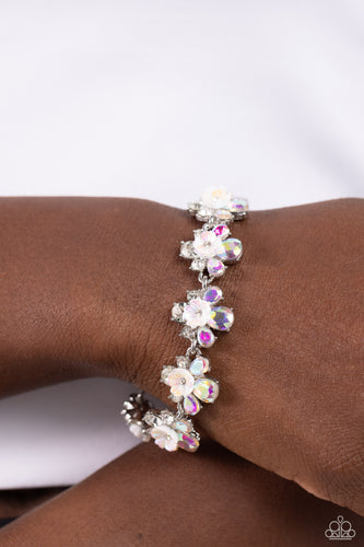Floral Frenzy - White #B054