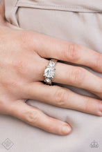 Load image into Gallery viewer, FIERCELY 5TH AVENUE - FEBRUARY COMPLETE TREND BLEND FASHION FIX