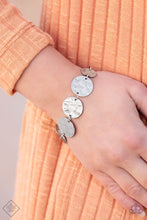 Load image into Gallery viewer, SUNSET SIGHTINGS - JANUARY COMPLETE TREND BLEND FASHION FIX